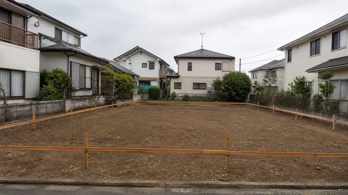 家が解体されたあとの更地